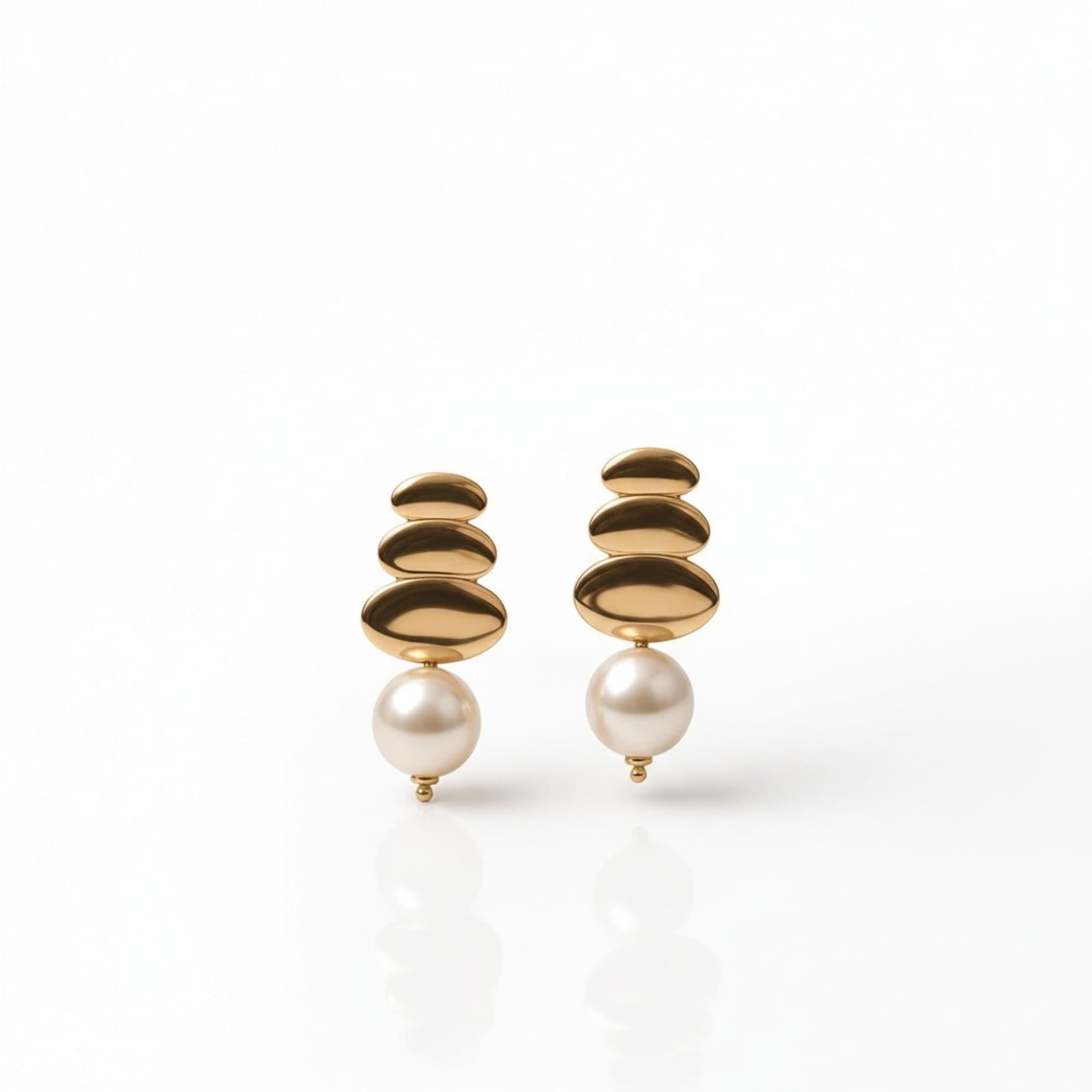 Brinco Triplo Oval com Pérola Dourado — miniatura 2