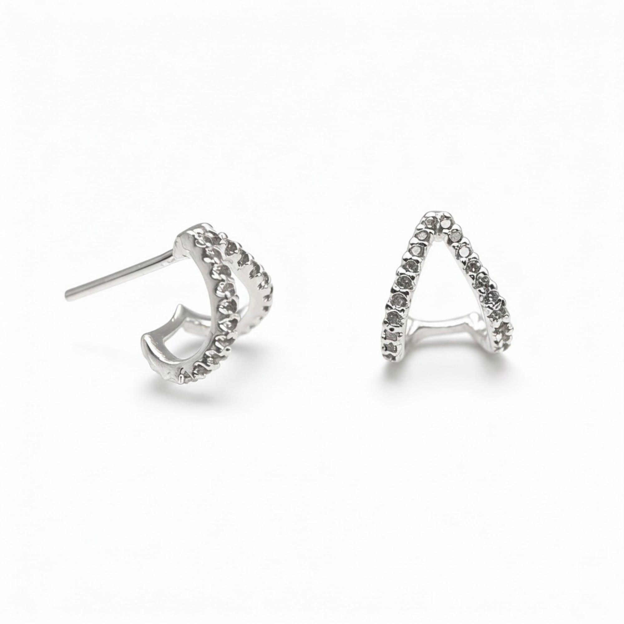 Brinco Ear Cuff Zircônias Prateado